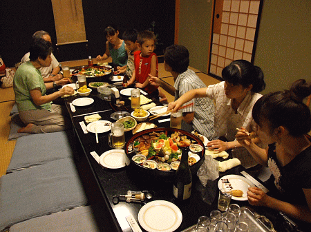 花火前の宴会