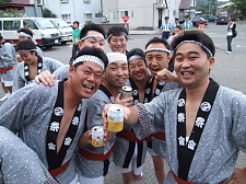 祭り好き集まれ